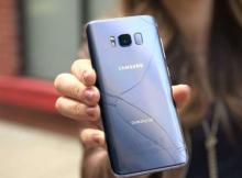 Телефон Samsung сам перезагружается